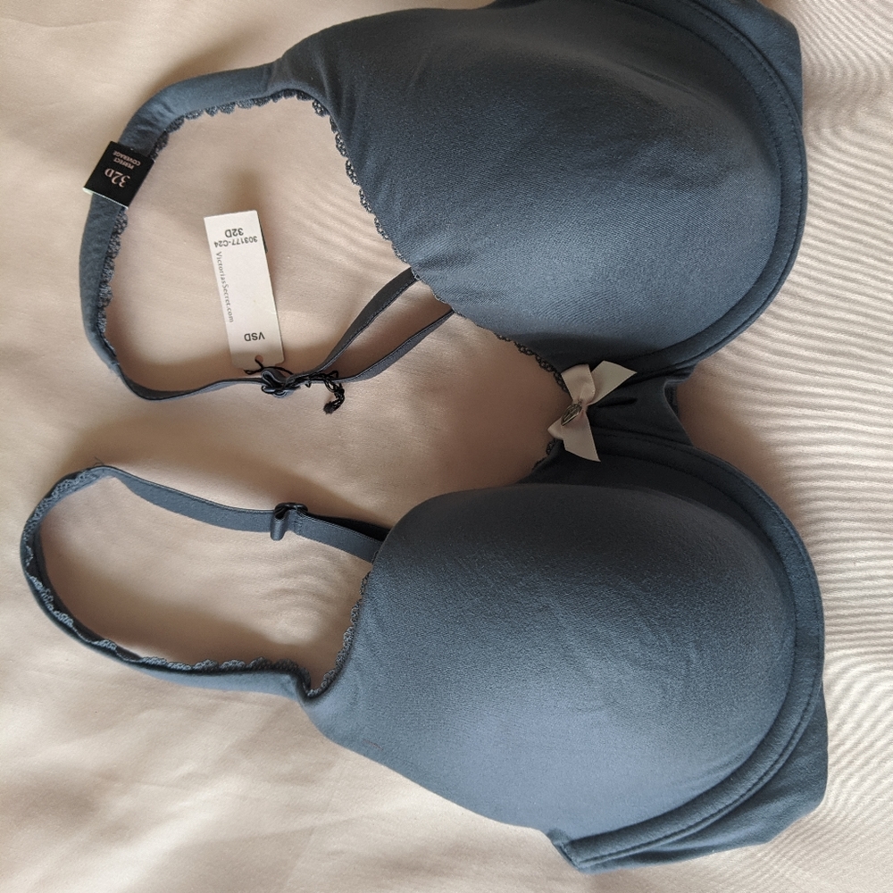 NWT Victoria Secret Perfect Coverage Bra